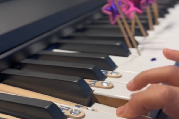 Piano lesson moment 3